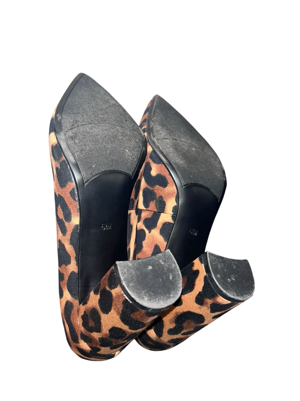 Marc Fisher Leopard Print Pointed Toe Block Heels Size 6.5M - Picture 8 of 11